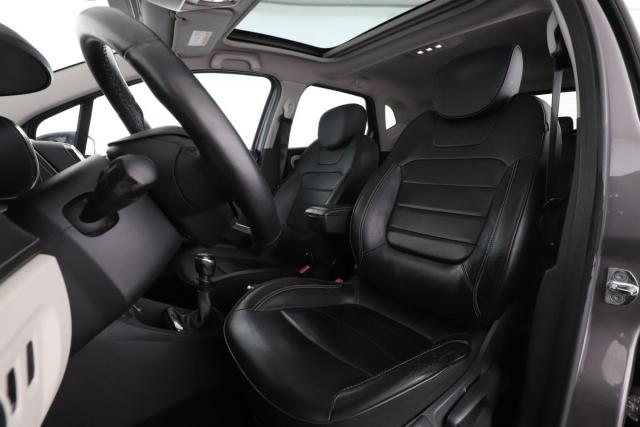 Renault Captur image 9