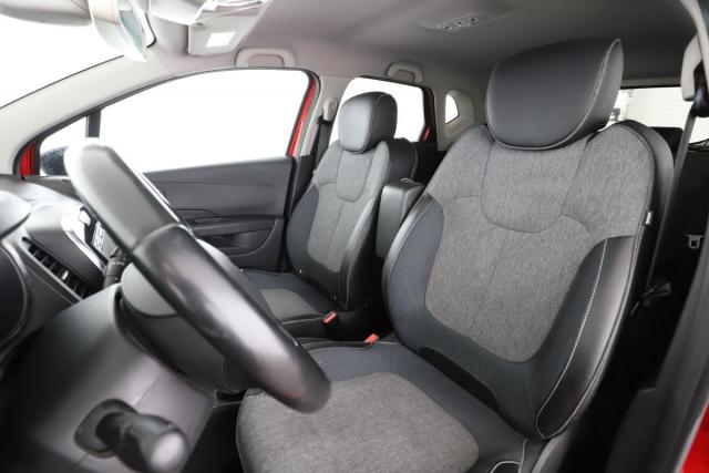 Renault Captur image 6