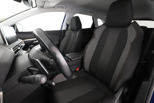 Peugeot 3008 image 2