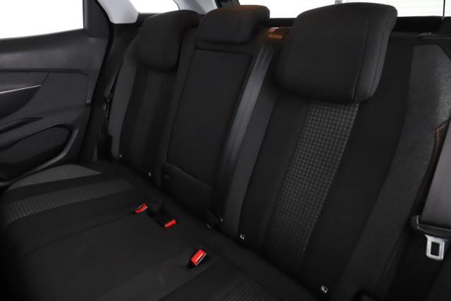 Peugeot 3008 image 7