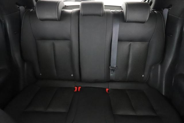 Nissan Juke image 5
