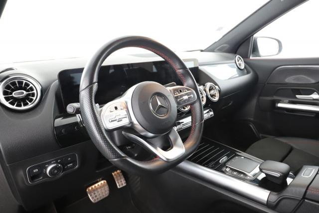 Mercedes Benz Gla image 8