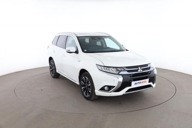 Mitsubishi Outlander image 2