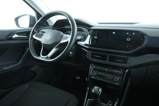 Volkswagen T-Cross image 1