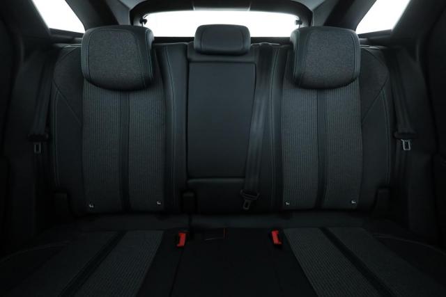 Peugeot 3008 image 8