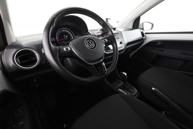 Volkswagen Up! image 9