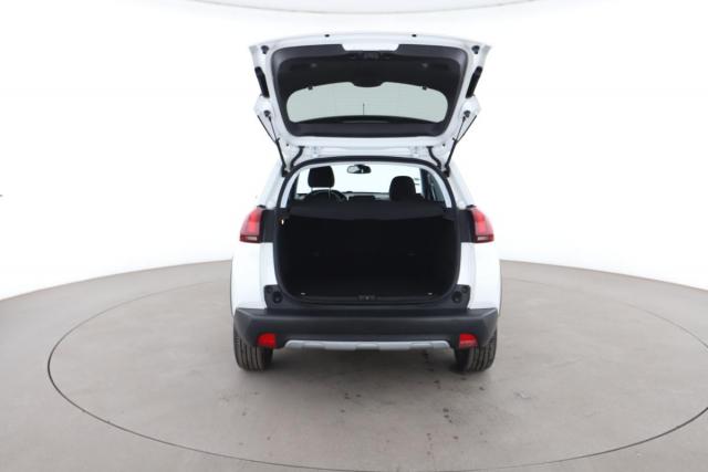 Peugeot 2008 image 3