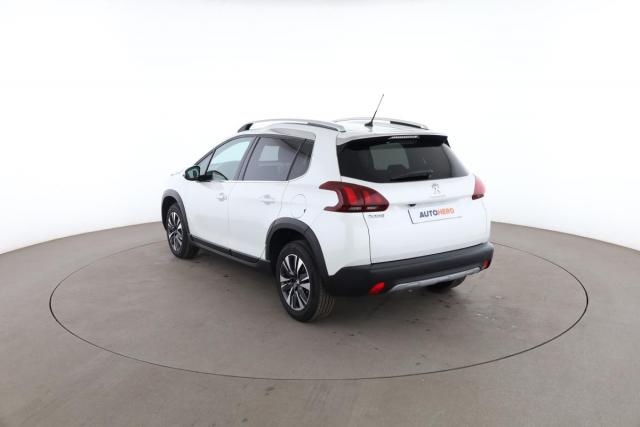 Peugeot 2008 image 8