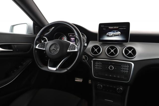 Mercedes Benz Cla image 8
