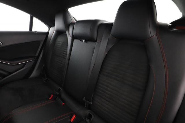 Mercedes Benz Cla image 1