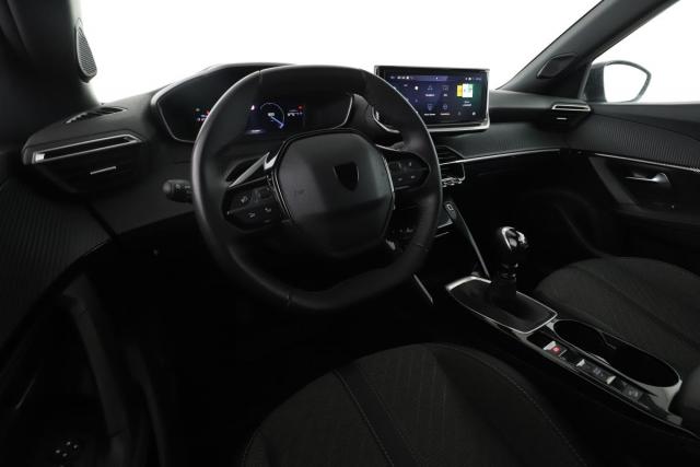 Peugeot 2008 image 9