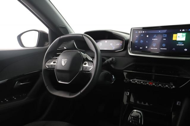 Peugeot 2008 image 8