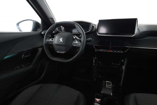 Peugeot 2008 image 6