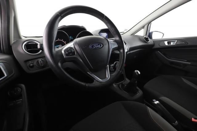 Ford Fiesta image 9