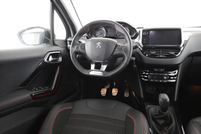 Peugeot 2008 image 1