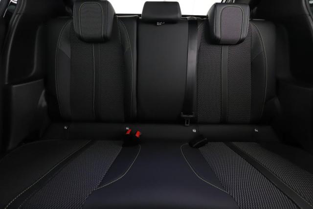 Peugeot 208 image 3