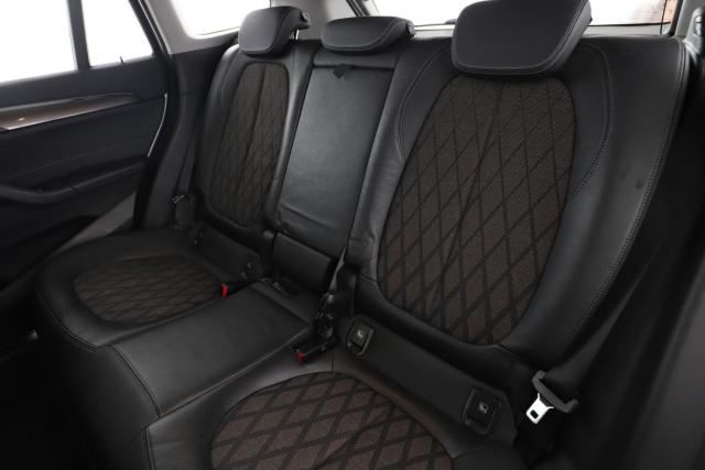 Bmw X1 image 2