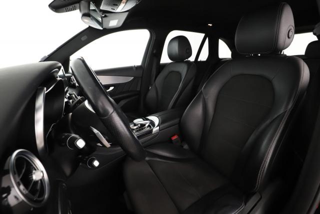Mercedes Benz Glc image 9