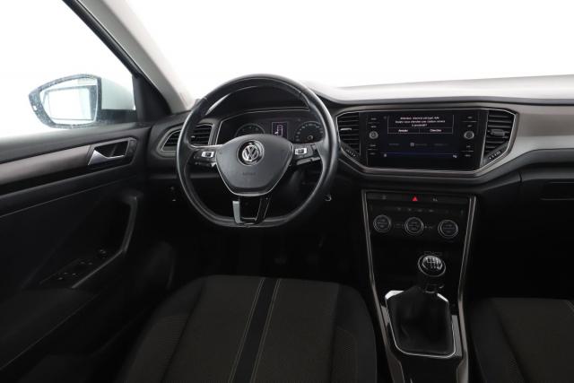 Volkswagen T-Roc image 3