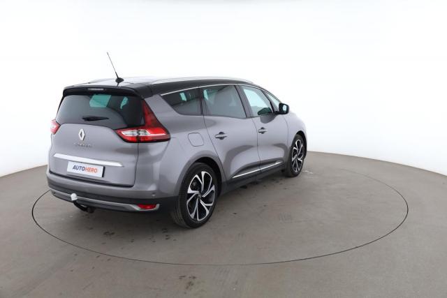Renault Grand Scénic image 1