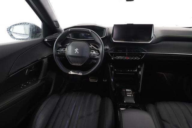 Peugeot 2008 image 9