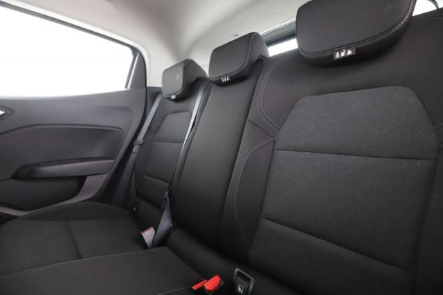 Renault Clio image 9