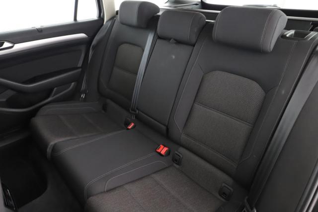Volkswagen Passat Sw image 3