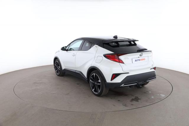 Toyota C-Hr image 9