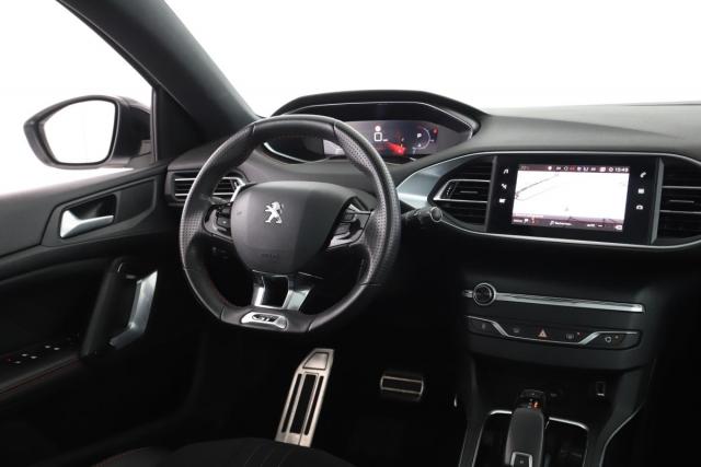 Peugeot 308 image 2