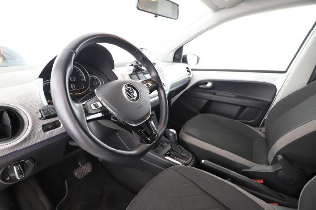 Volkswagen Up! image 8