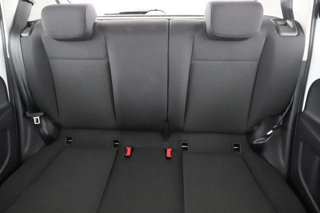 Volkswagen Up! image 9