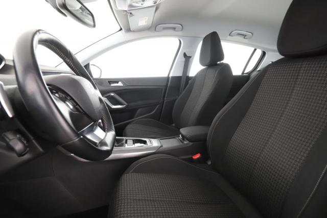 Peugeot 308 image 3