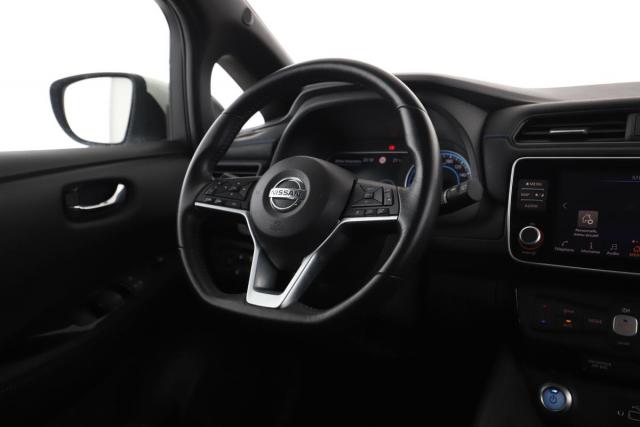 Nissan Leaf image 2