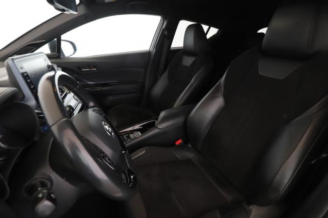 Toyota C-Hr image 7