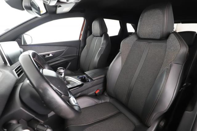 Peugeot 3008 image 6
