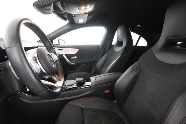 Mercedes Benz Cla image 5