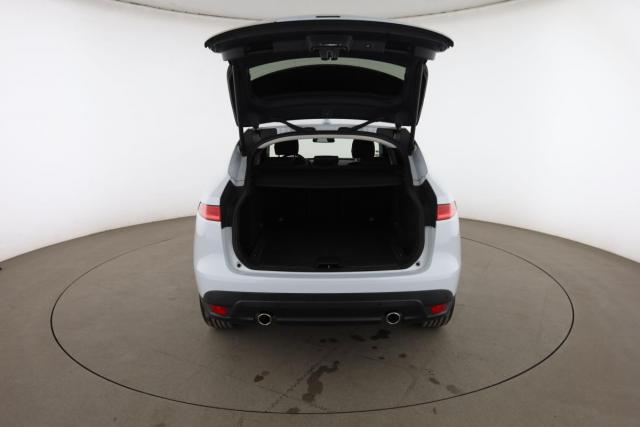Jaguar F-Pace image 1