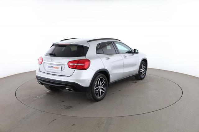 Mercedes Benz Gla image 1