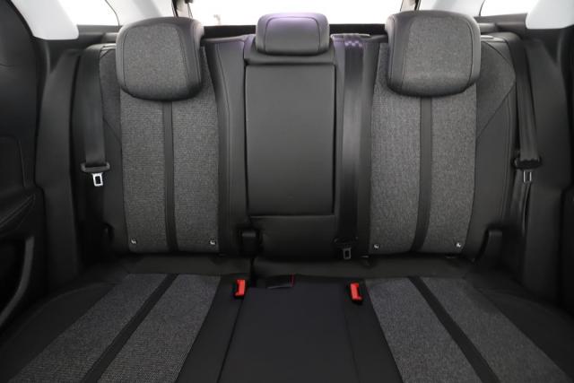 Peugeot 3008 image 1