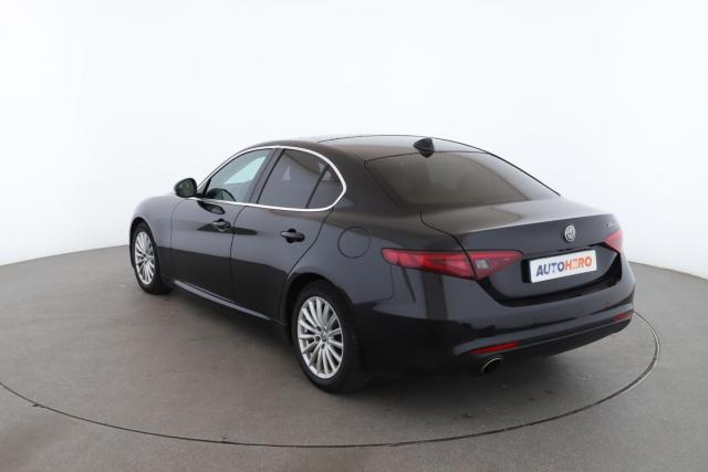 Alfa Romeo Giulia image 5