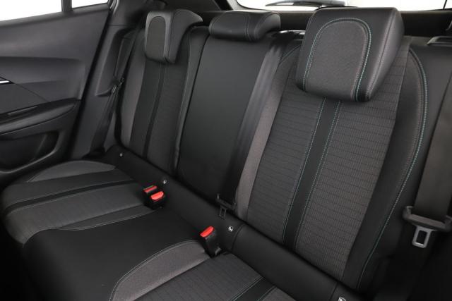 Peugeot 2008 image 3