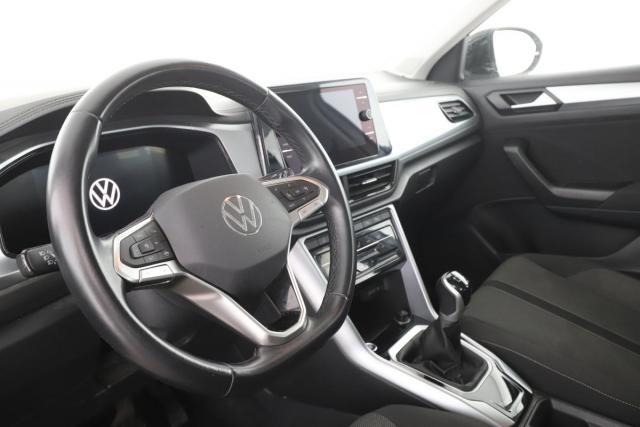 Volkswagen T-Roc image 7