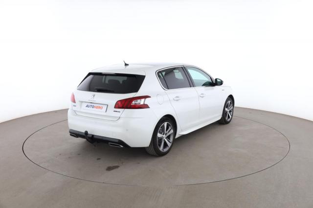 Peugeot 308 image 1