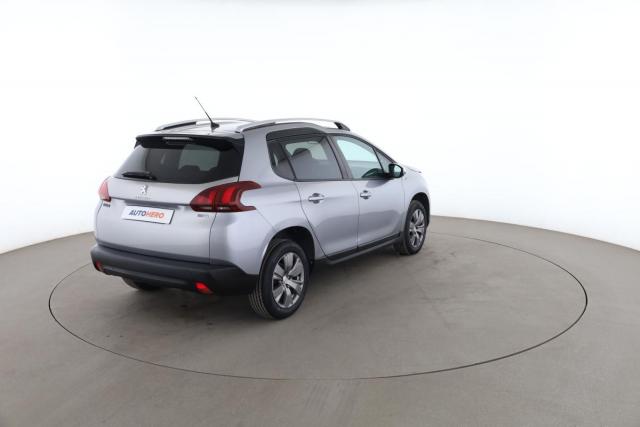 Peugeot 2008 image 2