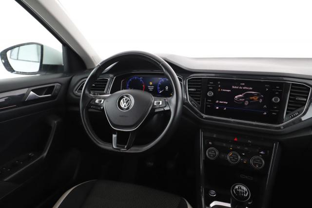 Volkswagen T-Roc image 7