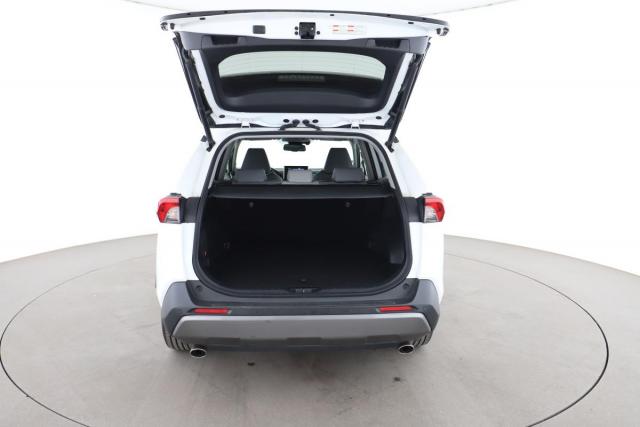 Toyota Rav4 image 9