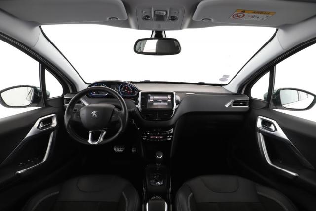 Peugeot 2008 image 6