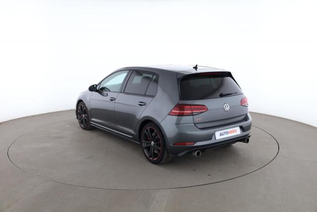 Volkswagen Golf image 9