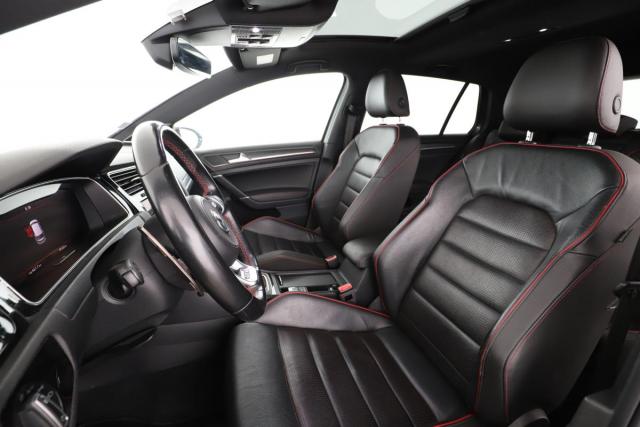 Volkswagen Golf image 3