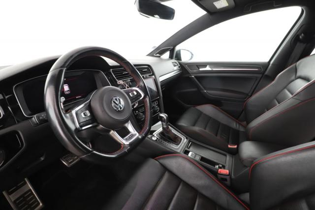 Volkswagen Golf image 6